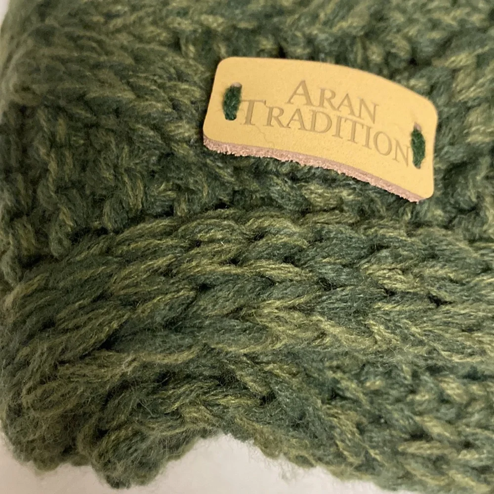 Aran Traditions Green Infinity Scarf Acrylic 72”